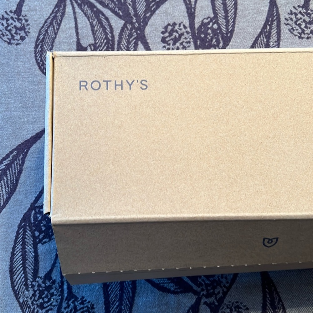 Rothy’s 10.5 Black Solid The Point and extra set of insoles. - Picture 3 of 11
